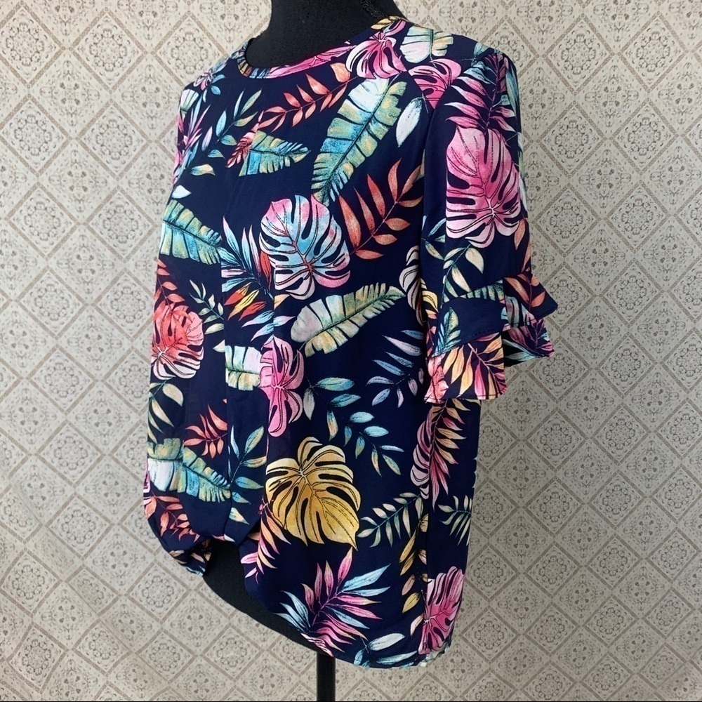 Tropical Navy Blue Leaf Print Blouse – Vacation Vibes, NWOT, Size M - Picture 7 of 11